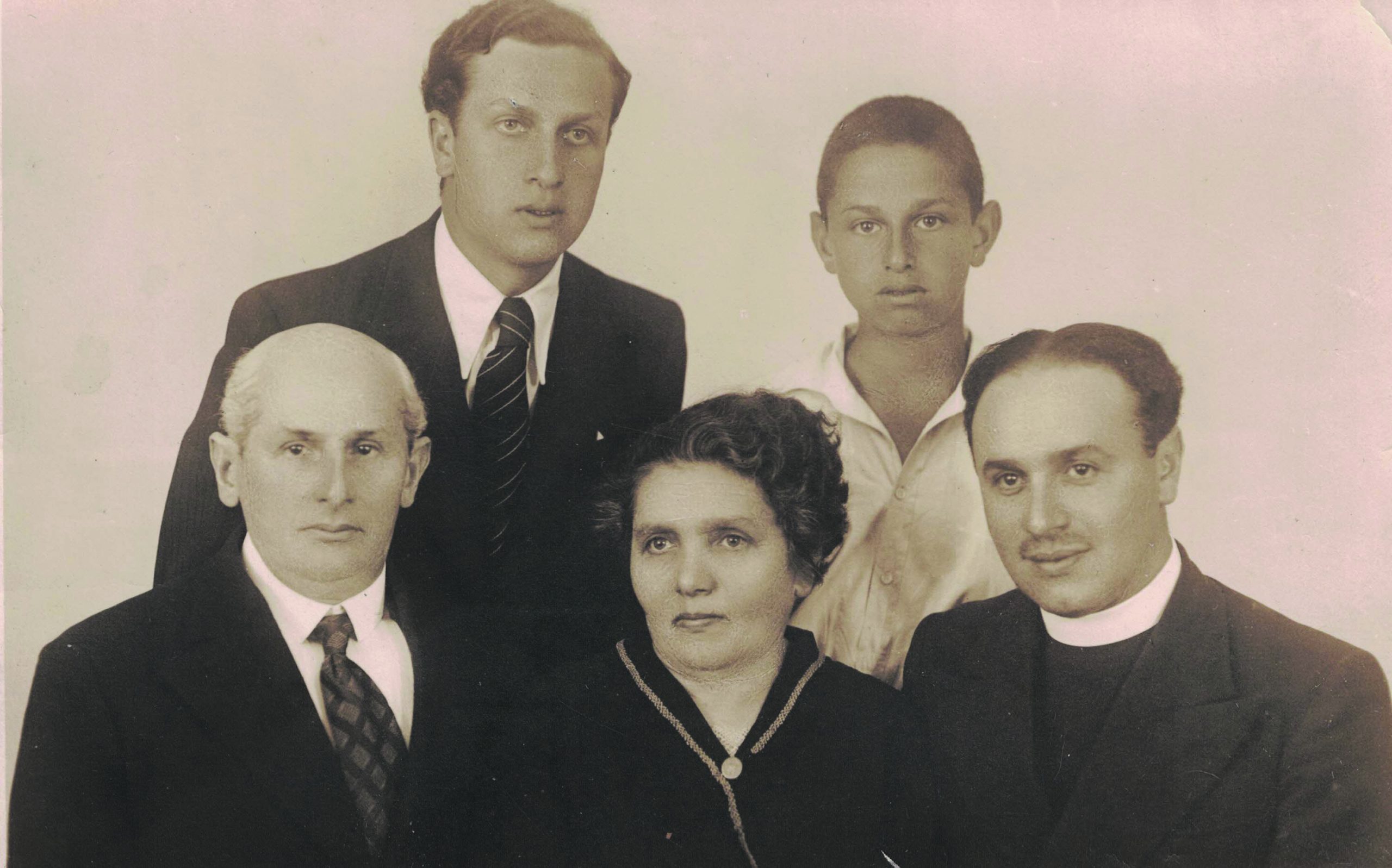 Bazyli & Anna Jocz with their children